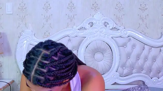 TiaraRosse online show from 09-25-25, 02:01