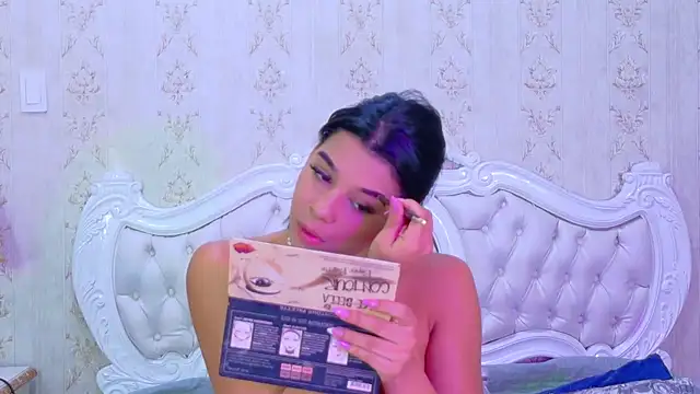 TiaraRosse online show from 10-06-25, 05:41