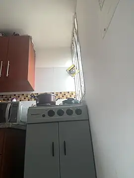 Cafeziitha02 online show from 12-16-25, 08:13