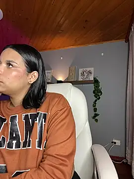 Snapshot of Isabella_boobd chatting on 01-18-25, 03:59 Isabella boobd online show from 01-18-25, 03:59