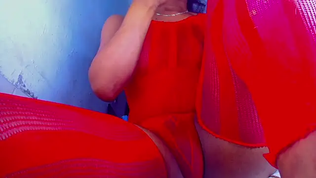 Ts veryhot online show from 06-15-26, 01:00