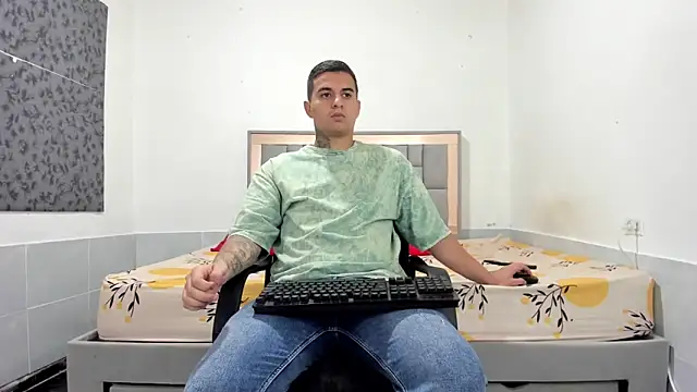 simookeler online show from 11-29-25, 04:01