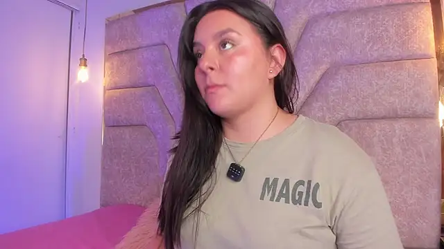 EmaJames25 online show from 03-26-26, 06:28