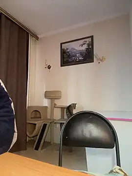 Snapshot of LushLuna chatting on 05-17-26, 10:48 LushLuna online show from 05-17-26, 10:48