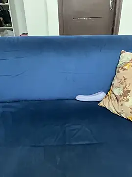 leilachic online show from 01-04-25, 05:58