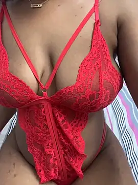 leilachic online show from 12-24-24, 08:05