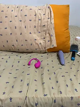 leilachic online show from 12-14-24, 11:23