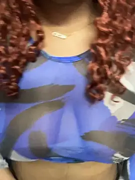 leilachic online show from 03-16-25, 11:37