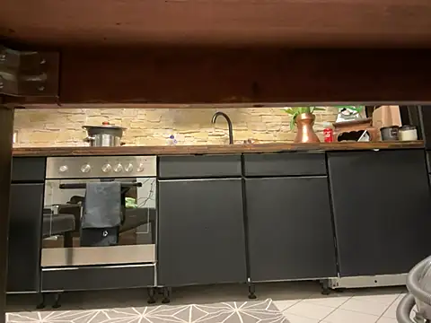 Snapshot of SunnyWild chatting on 02-21-25, 12:05 SunnyWild online show from 02-21-25, 12:05