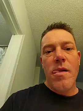 Bigtater1999 online show from 02-14-25, 08:15