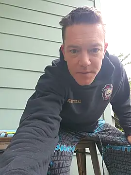 Bigtater1999 online show from 11-30-25, 02:29