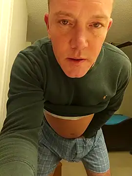 Bigtater1999 online show from 12-15-25, 11:53