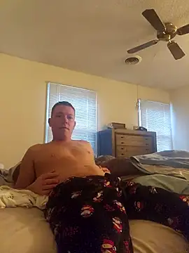 Bigtater1999 online show from 12-21-25, 01:57