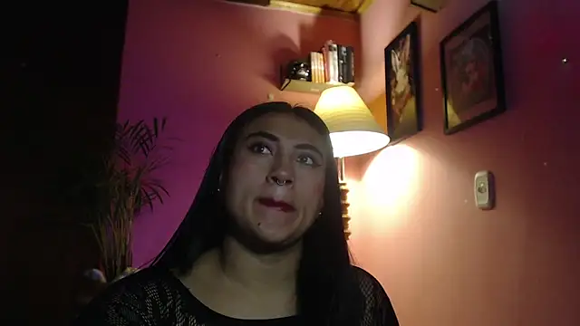 bunnyemilyrose36 online show from 12-23-25, 07:51