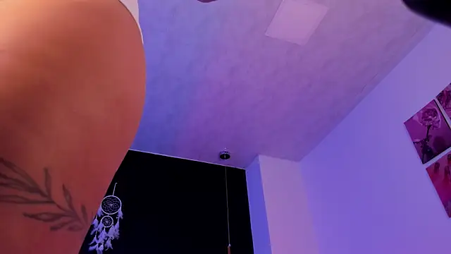 Aixa hill1 online show from 12-05-25, 12:21