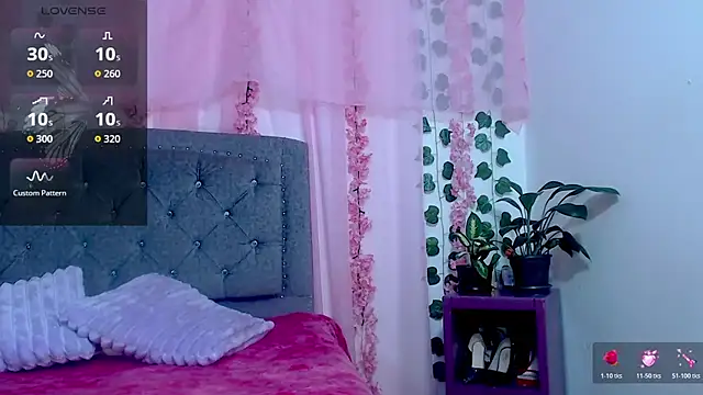 Snapshot of Zara47sweet chatting on 07-09-26, 02:12 Zara47sweet online show from 07-09-26, 02:12