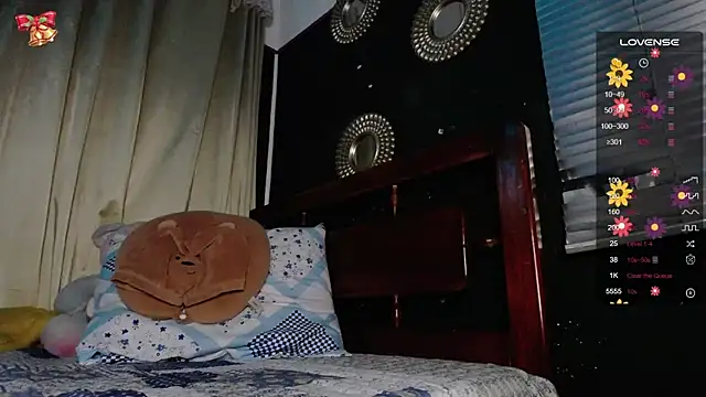 Snapshot of Soffy-brooks chatting on 02-18-25, 05:53 Soffy-brooks online show from 02-18-25, 05:53
