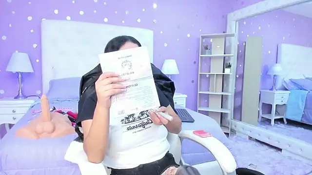 scarlette 15  online show from 12-16-25, 03:00