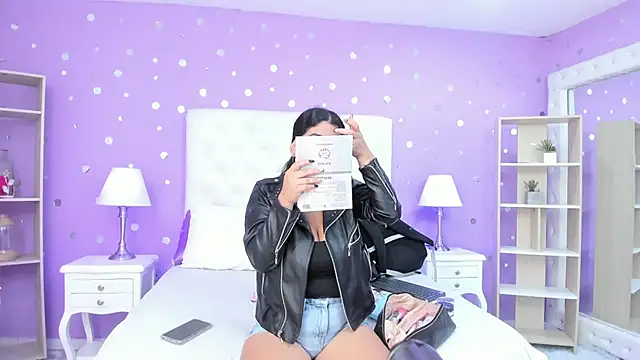 scarlette 15  online show from 11-18-25, 03:21