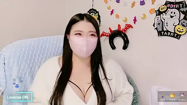 yukinko o  online show from 10-28-25, 02:16