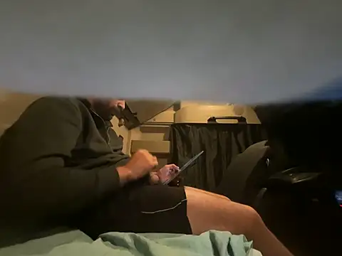 Snapshot of fedoil chatting on 02-21-25, 12:27 fedoil online show from 02-21-25, 12:27