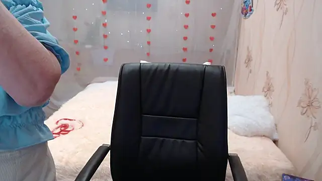 OlgaHottie online show from 03-10-25, 09:01