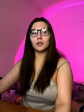 Snapshot of Prudie_Gabriella chatting on 09-28-25, 02:24 Prudie Gabriella online show from 09-28-25, 02:24