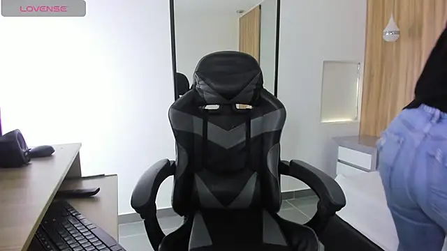 alma fenix online show from 12-03-25, 12:26