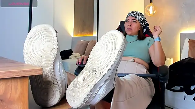 alma fenix online show from 10-25-25, 12:28