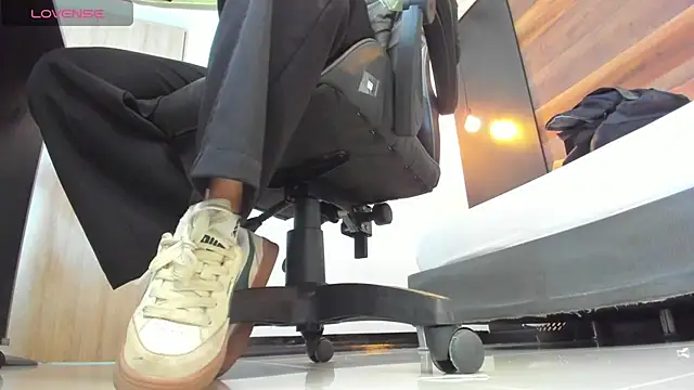 alma fenix online show from 09-18-25, 12:19