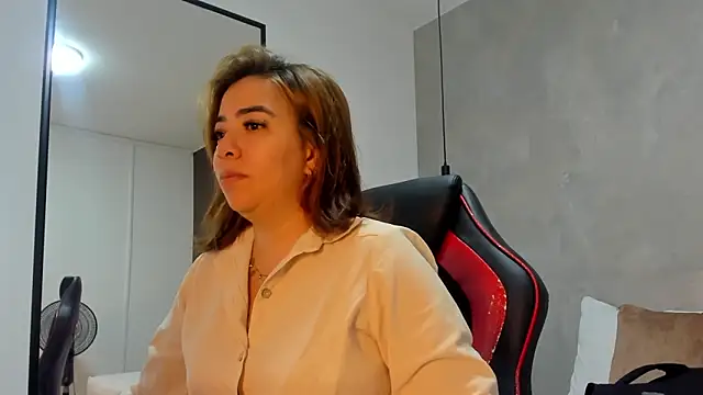 alma fenix online show from 10-27-25, 12:28