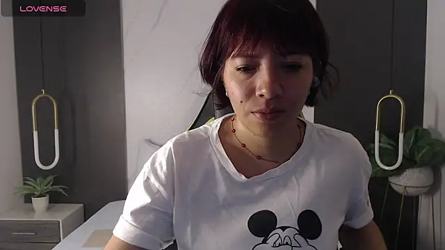 alma fenix online show from 03-19-25, 12:12