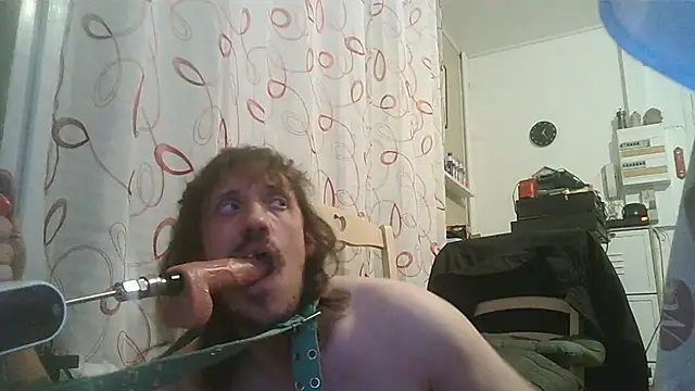 cyril020202 online show from 04-02-26, 09:21