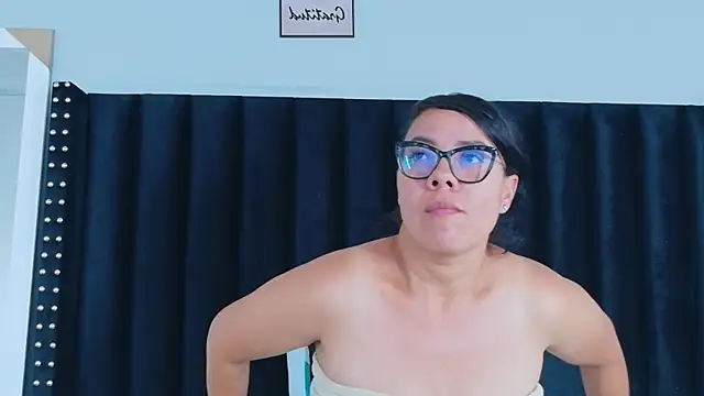 hotlatinateacher online show from 02-26-26, 06:41