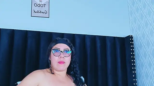 hotlatinateacher online show from 02-16-26, 07:12