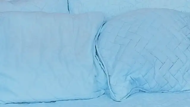 hotlatinateacher online show from 10-27-25, 07:15