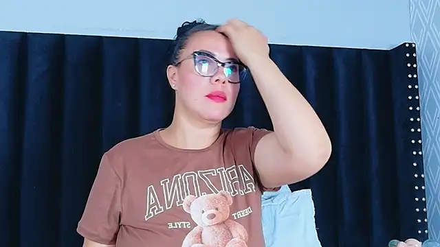 hotlatinateacher online show from 02-19-26, 07:55