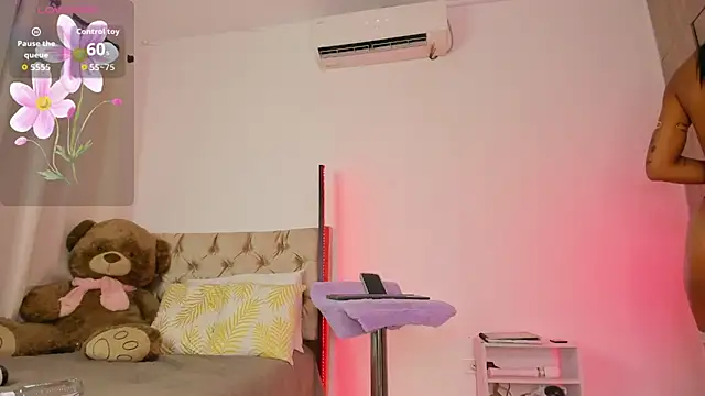 Snapshot of Lia_Petite1 chatting on 03-22-26, 04:49 Lia Petite1 online show from 03-22-26, 04:49