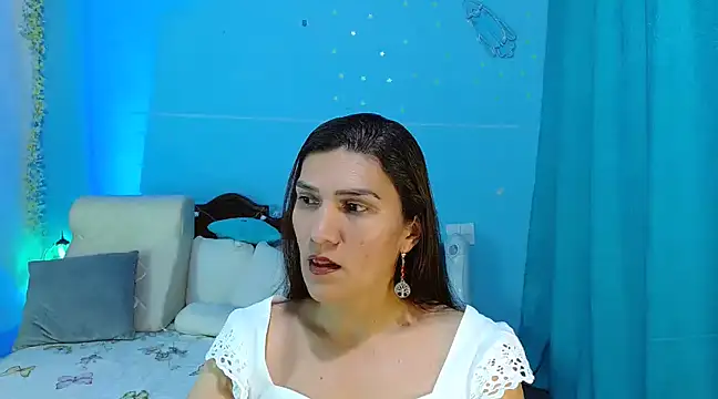 Snapshot of venus_swet_ chatting on 02-09-25, 02:49 venus swet online show from 02-09-25, 02:49
