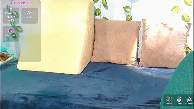 Snapshot of venus_swet_ chatting on 03-23-26, 09:47 venus swet online show from 03-23-26, 09:47