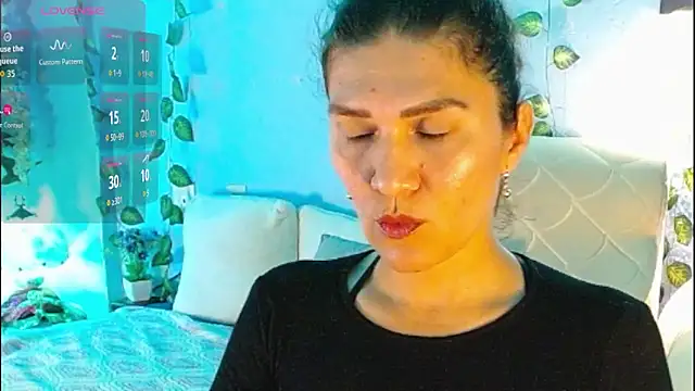 venus swet  online show from 11-12-25, 11:30