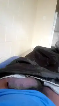 Snapshot of Mcpiney chatting on 10-30-25, 12:25 Mcpiney online show from 10-30-25, 12:25