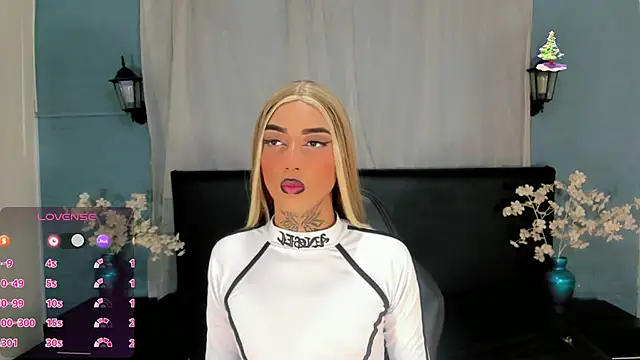 Snapshot of Angel21___ chatting on 12-23-24, 07:41 Angel21 online show from 12-23-24, 07:41