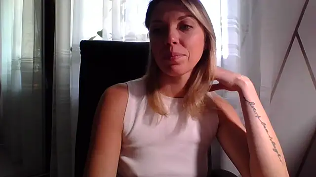 VelvetLove287 online show from 12-18-25, 08:08