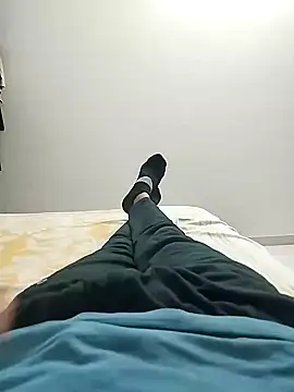 Snapshot of devilisinside9 chatting on 12-23-24, 05:43 devilisinside9 online show from 12-23-24, 05:43