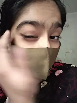Snapshot of Arisha- chatting on 07-04-26, 07:15 Arisha- online show from 07-04-26, 07:15