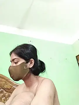 Snapshot of Arisha- chatting on 05-19-26, 08:10 Arisha- online show from 05-19-26, 08:10