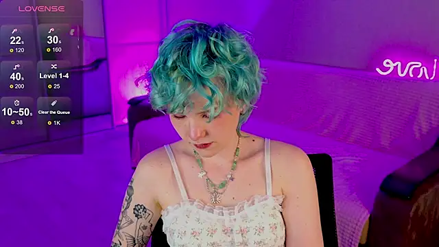 Snapshot of School_Love chatting on 02-21-25, 01:11 School Love online show from 02-21-25, 01:11