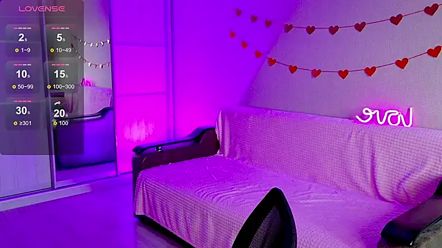 Snapshot of School_Love chatting on 03-13-25, 01:07 School Love online show from 03-13-25, 01:07