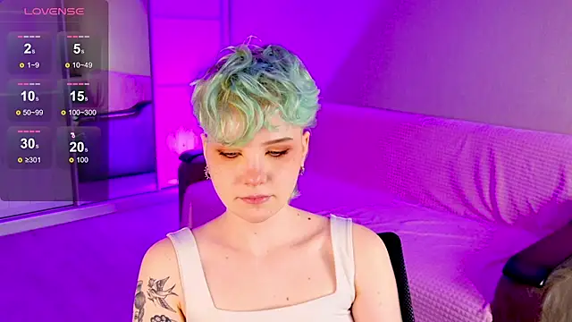 Snapshot of School_Love chatting on 03-12-25, 01:08 School Love online show from 03-12-25, 01:08